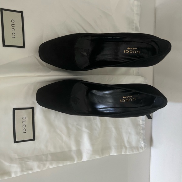 Gucci Vintage Black Suede Pumps Size 7 Platform Classic elegant style - Picture 7 of 8